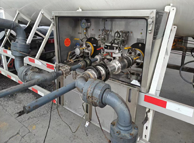 低殘液自鎖式快速接頭